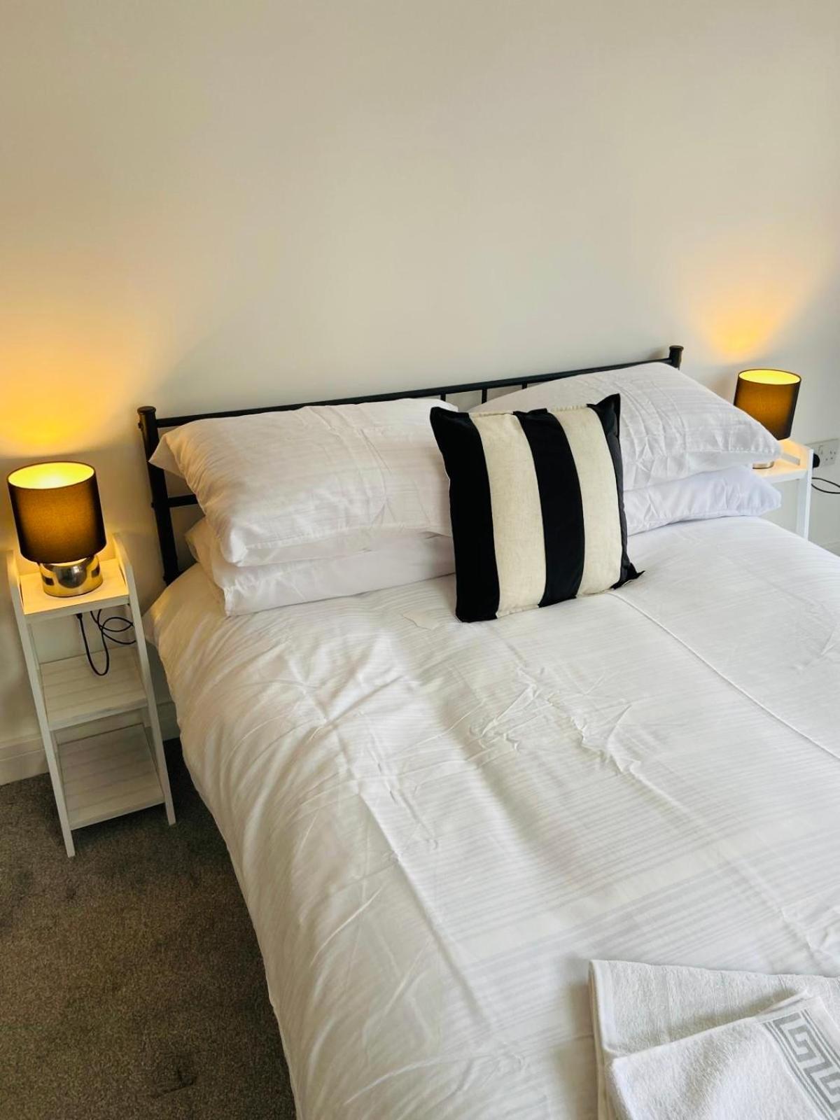 Modern Flat With Free Parking Close To Birmingham Centre Exterior foto